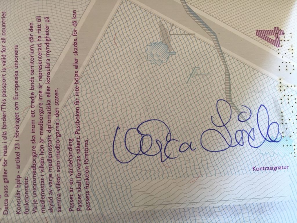 Kan Man Hämta Ut Paket Med Pass